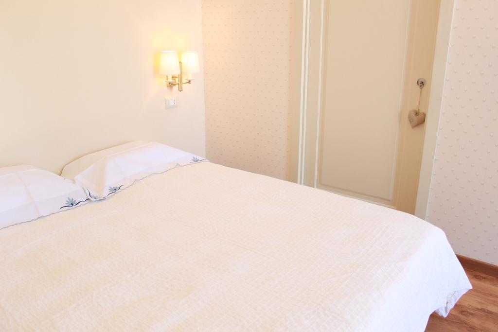 Dal Generale Hotel Moniga del Garda Exterior photo